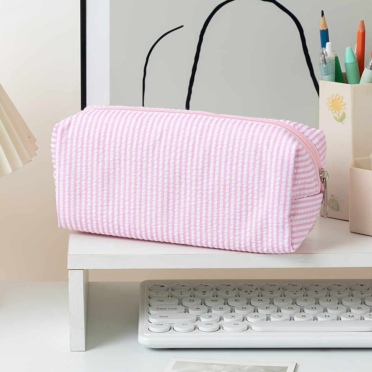 1pc Large Capacity Bubble Gauze Pencil Case with Embroidered Striped Supply Organizer - Bubble Layers for Easy Access, Compact Travel Storage Bag for,, Students (for erasers, Rulers, Pens, Notebooks)